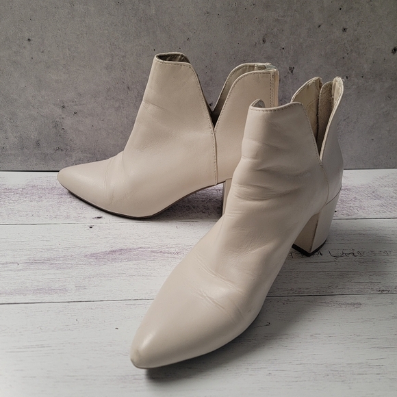 Blondo, Tanner, Bone Leather Bootie, 9M - Picture 9 of 12